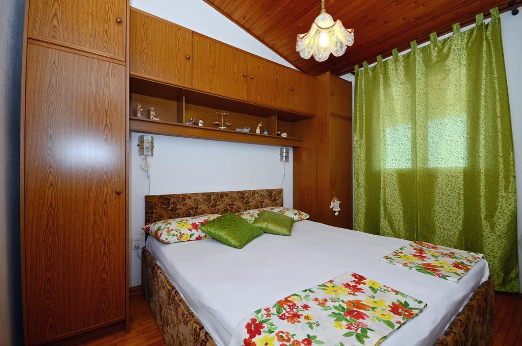 Apartments Katica Трогір Екстер'єр фото